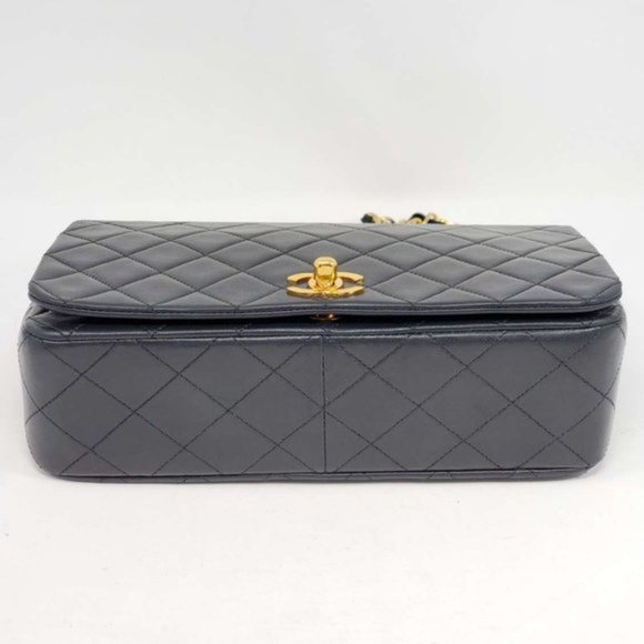 CHANEL 23 Full Flap Vintage 24k Gold Lambskin Bag - Picture 9 of 16